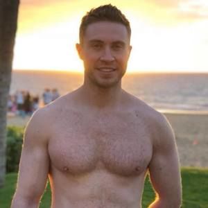 Meet your Posher, Max